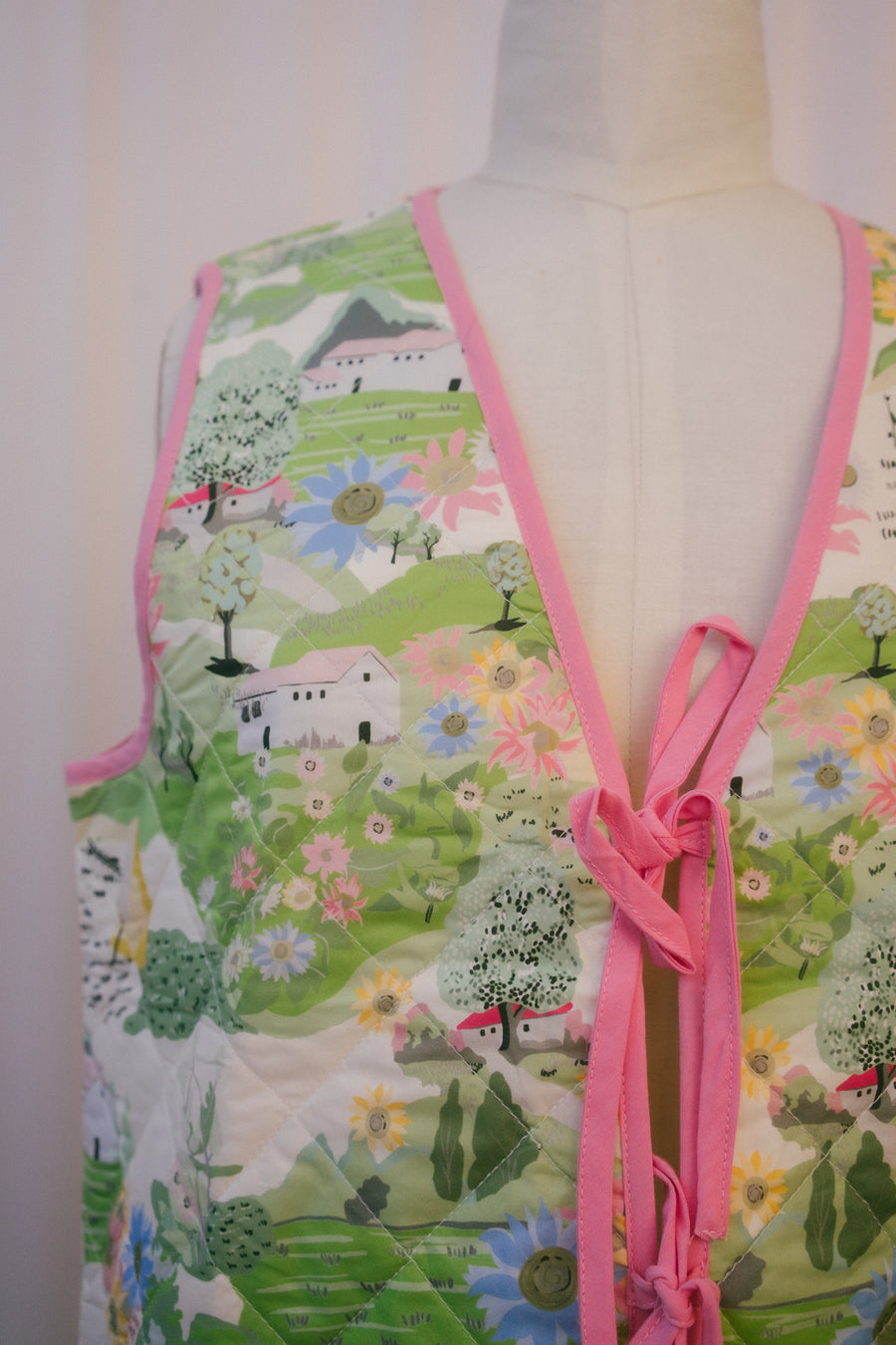Arlette Vest