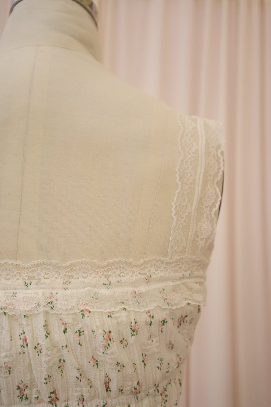 Alouette Blouse in Latte