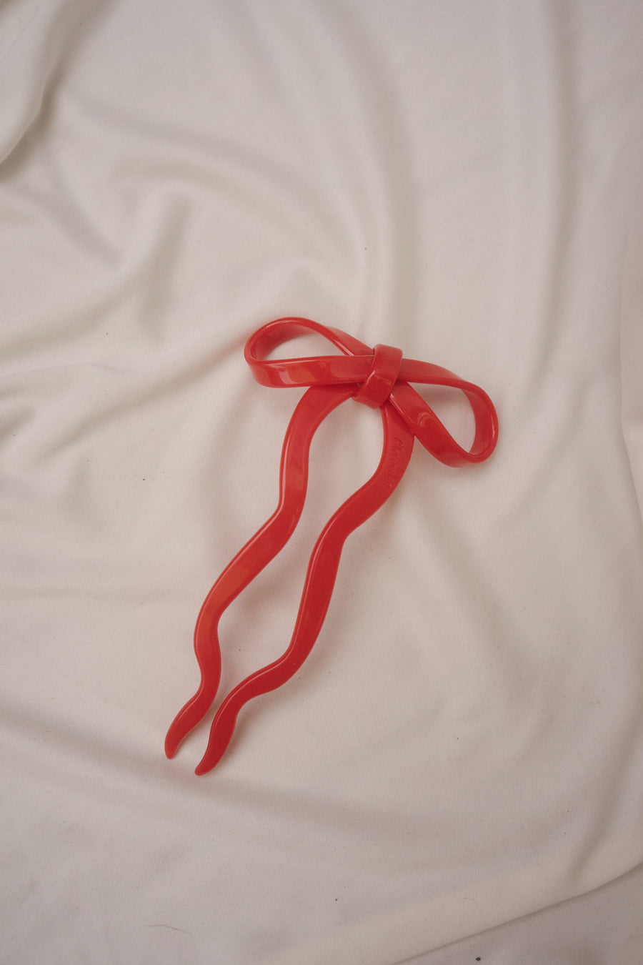 Chunks Bow Hairpin in Large Cherry