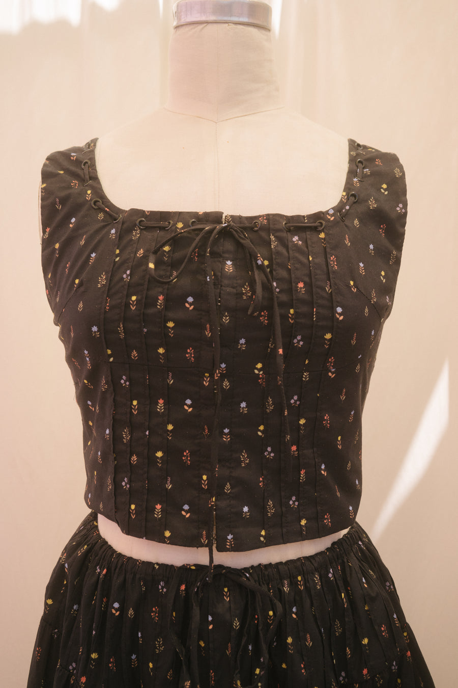 Hailey Set in Midnight Floral