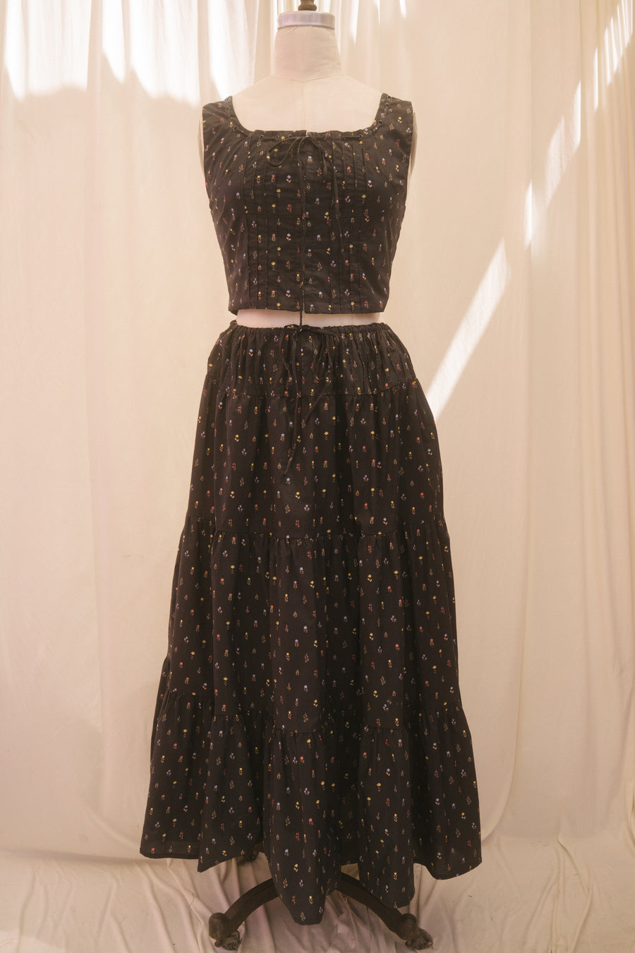 Hailey Set in Midnight Floral
