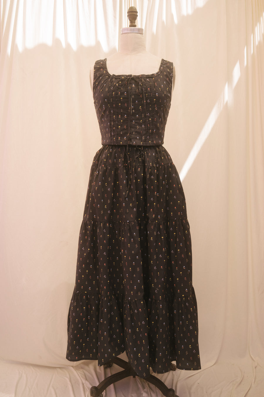 Hailey Set in Midnight Floral