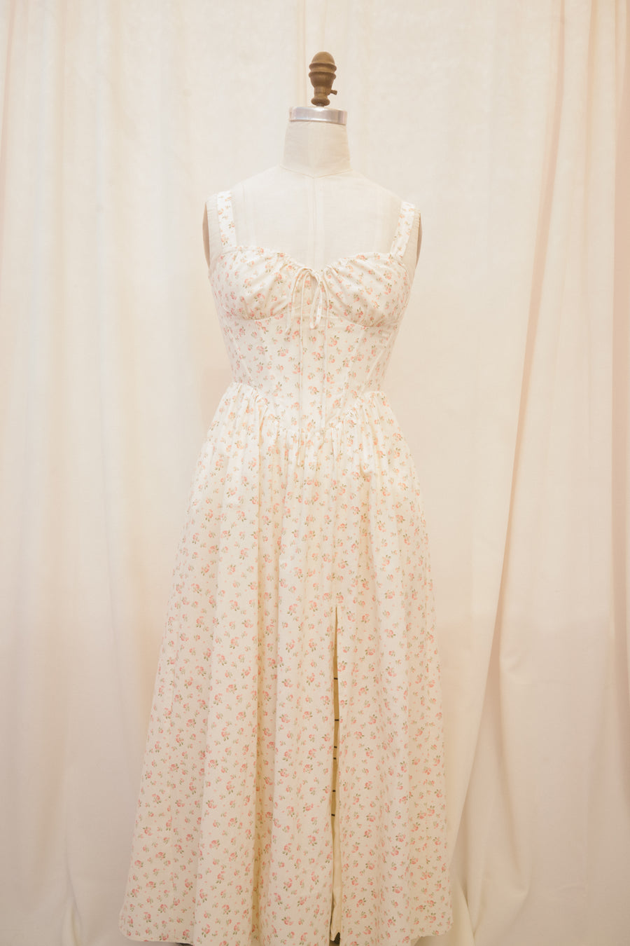 Regina Dress in Peony Fields