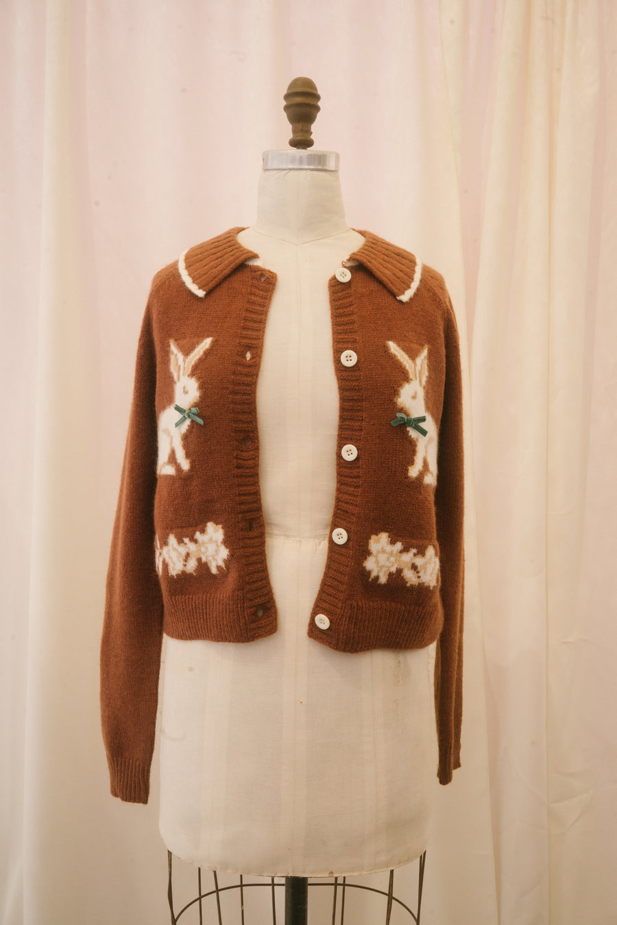 Lapin Cardigan in Chestnut