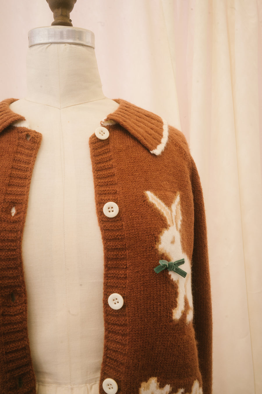 Lapin Cardigan in Chestnut