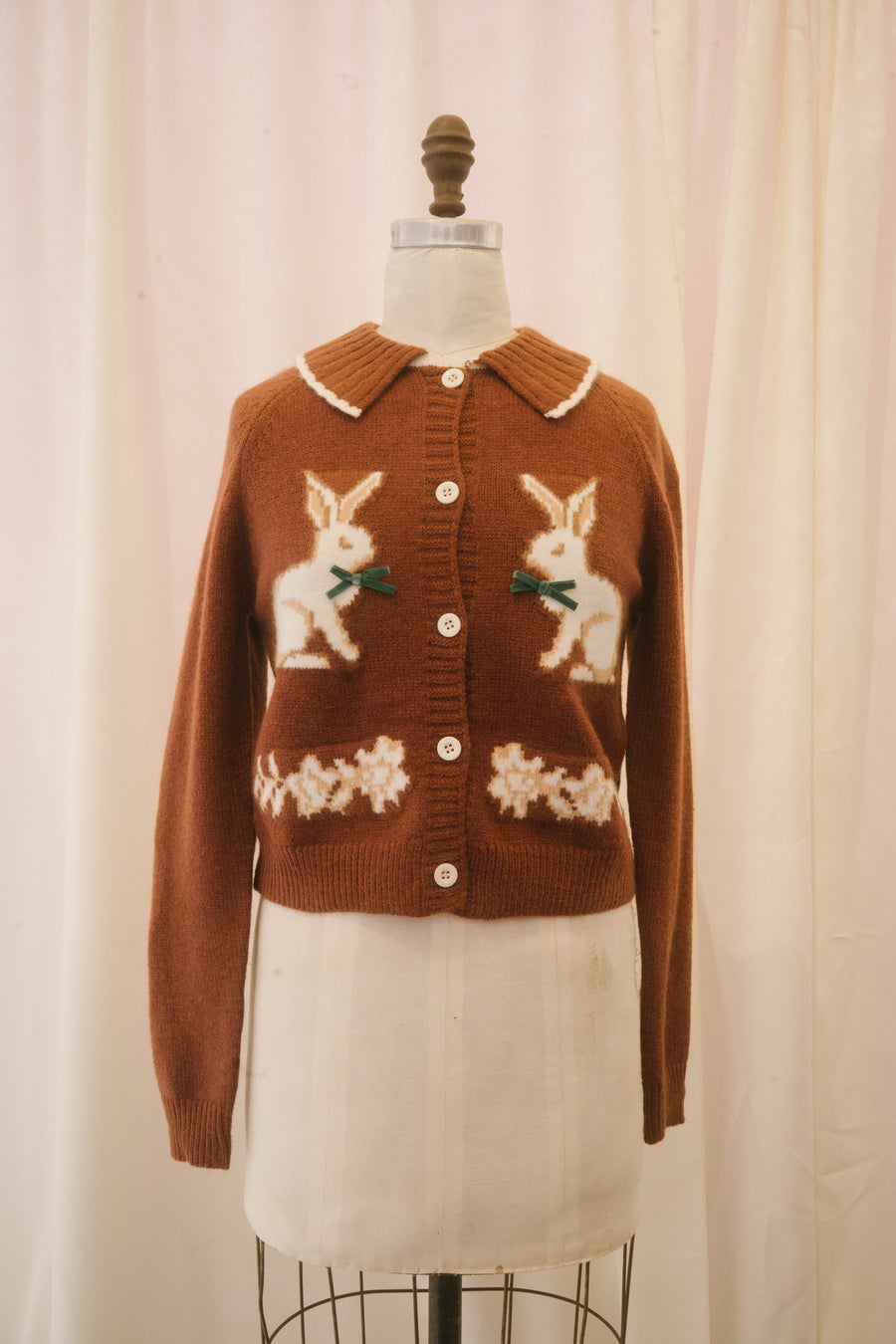 Lapin Cardigan in Chestnut