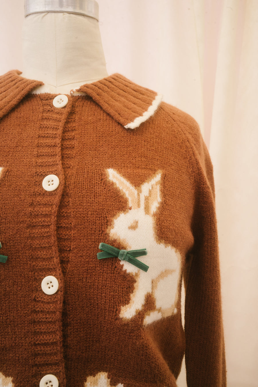 Lapin Cardigan in Chestnut