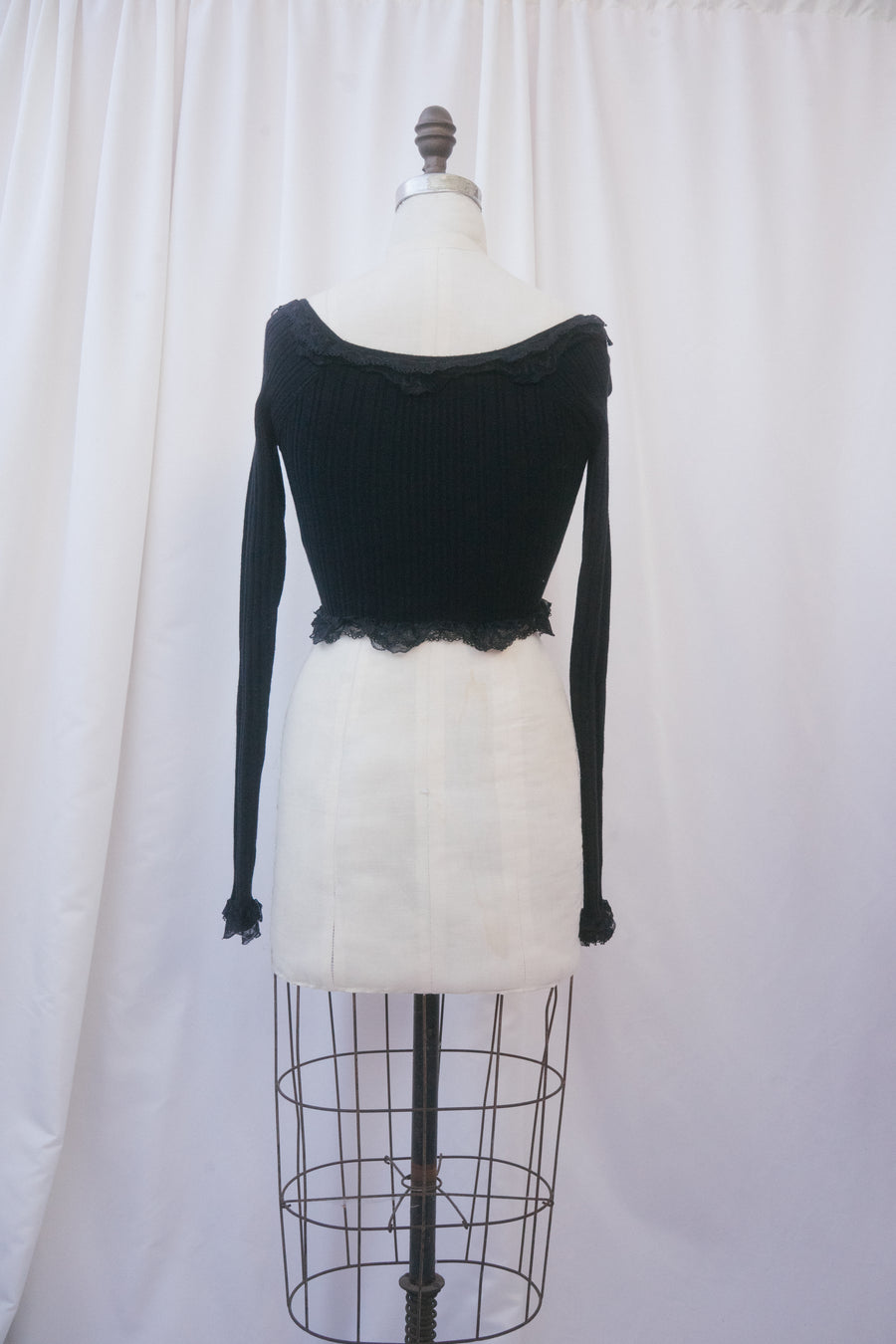 Gladiolus Top in Black